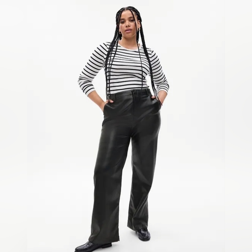 Gap Vintage Slim High Rise Black Faux Leather Pants, Women's Sz 33 (16). New